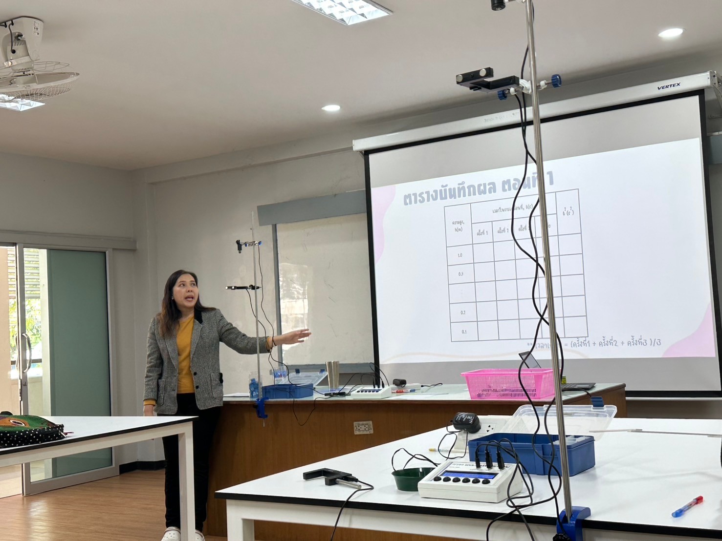 LINE_ALBUM_Upskill Physics_250114_224