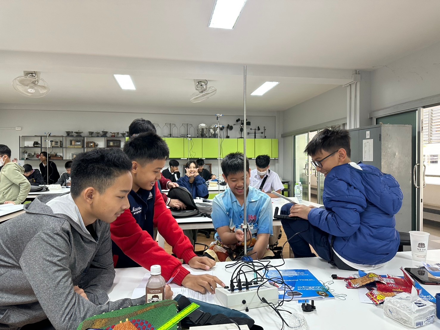 LINE_ALBUM_Upskill Physics_250114_230