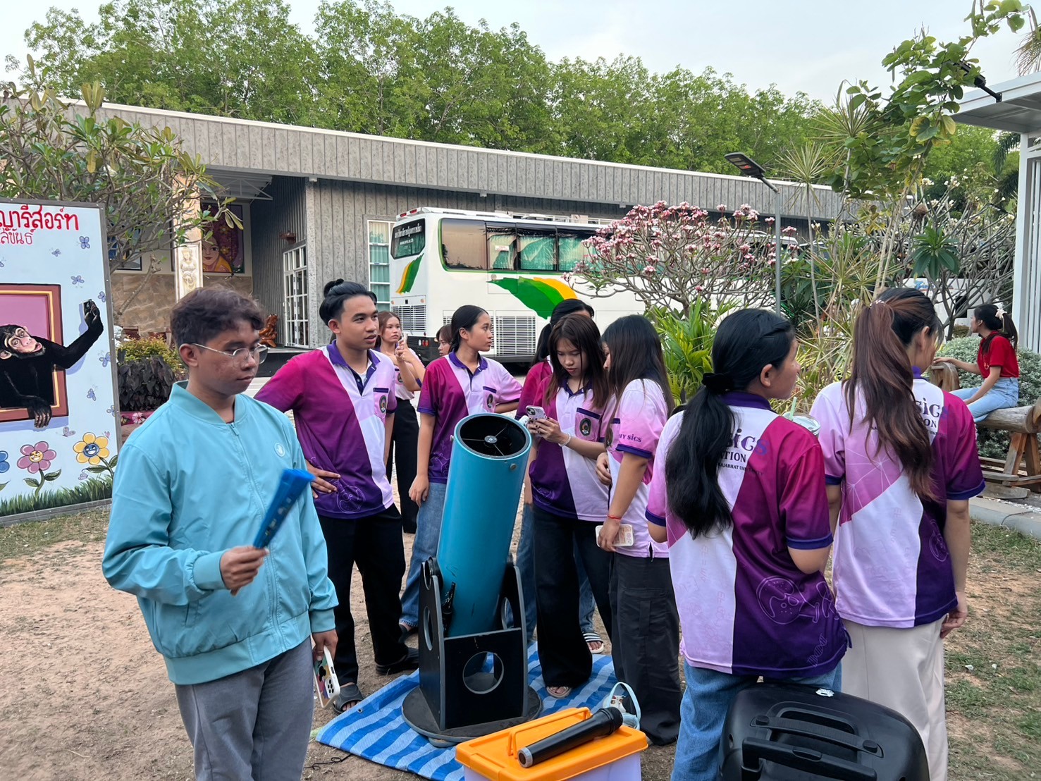 LINE_ALBUM_ดูงานบรรพชีวิน2568_250409_146