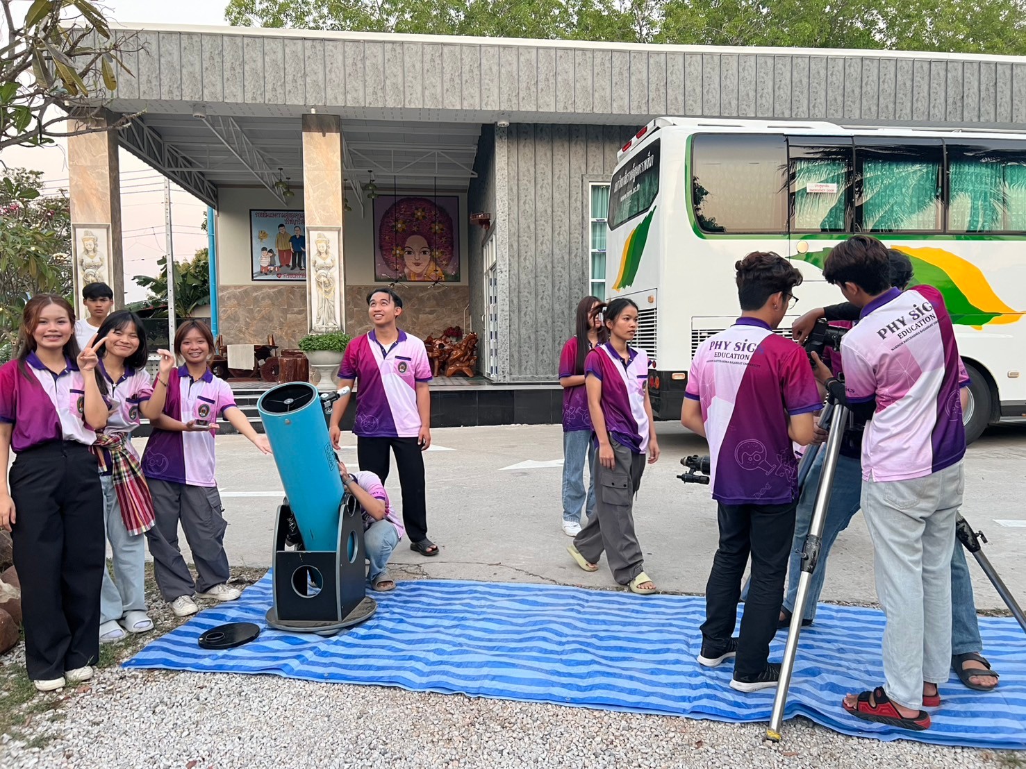 LINE_ALBUM_ดูงานบรรพชีวิน2568_250409_148