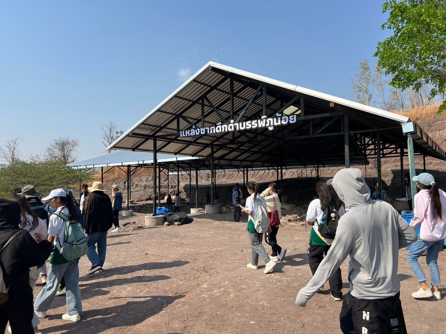 LINE_ALBUM_ดูงานบรรพชีวิน2568_250409_199