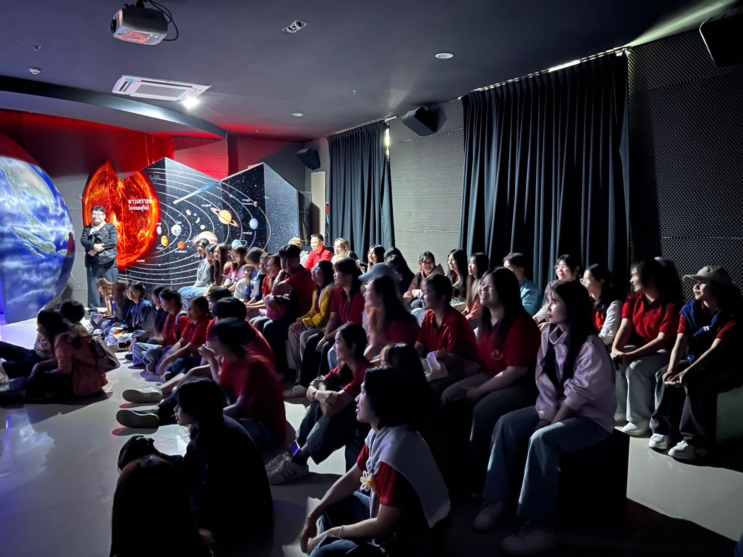 LINE_ALBUM_ดูงานบรรพชีวิน2568_250409_87