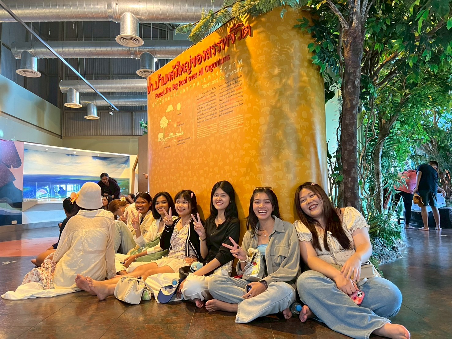 LINE_ALBUM_ศึกษาดูงาน ปี 3 2568_250424_131