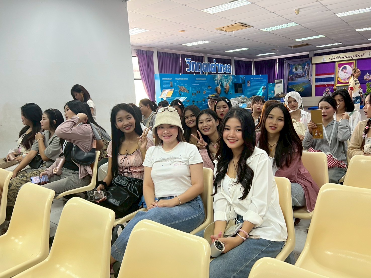 LINE_ALBUM_ศึกษาดูงาน ปี 3 2568_250424_163