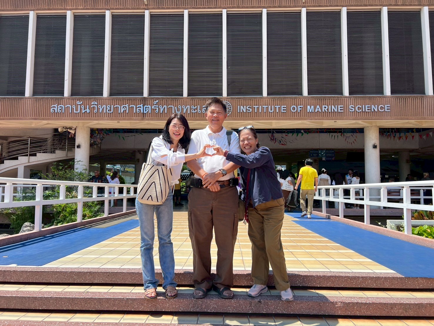 LINE_ALBUM_ศึกษาดูงาน ปี 3 2568_250424_18